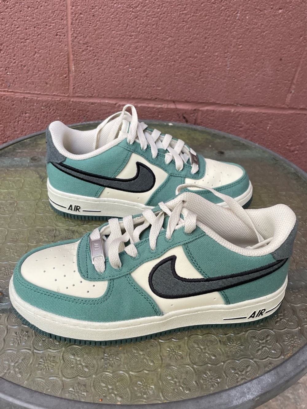 Nike Air Force 1 LV8 Shoes Size 3.5 Youth